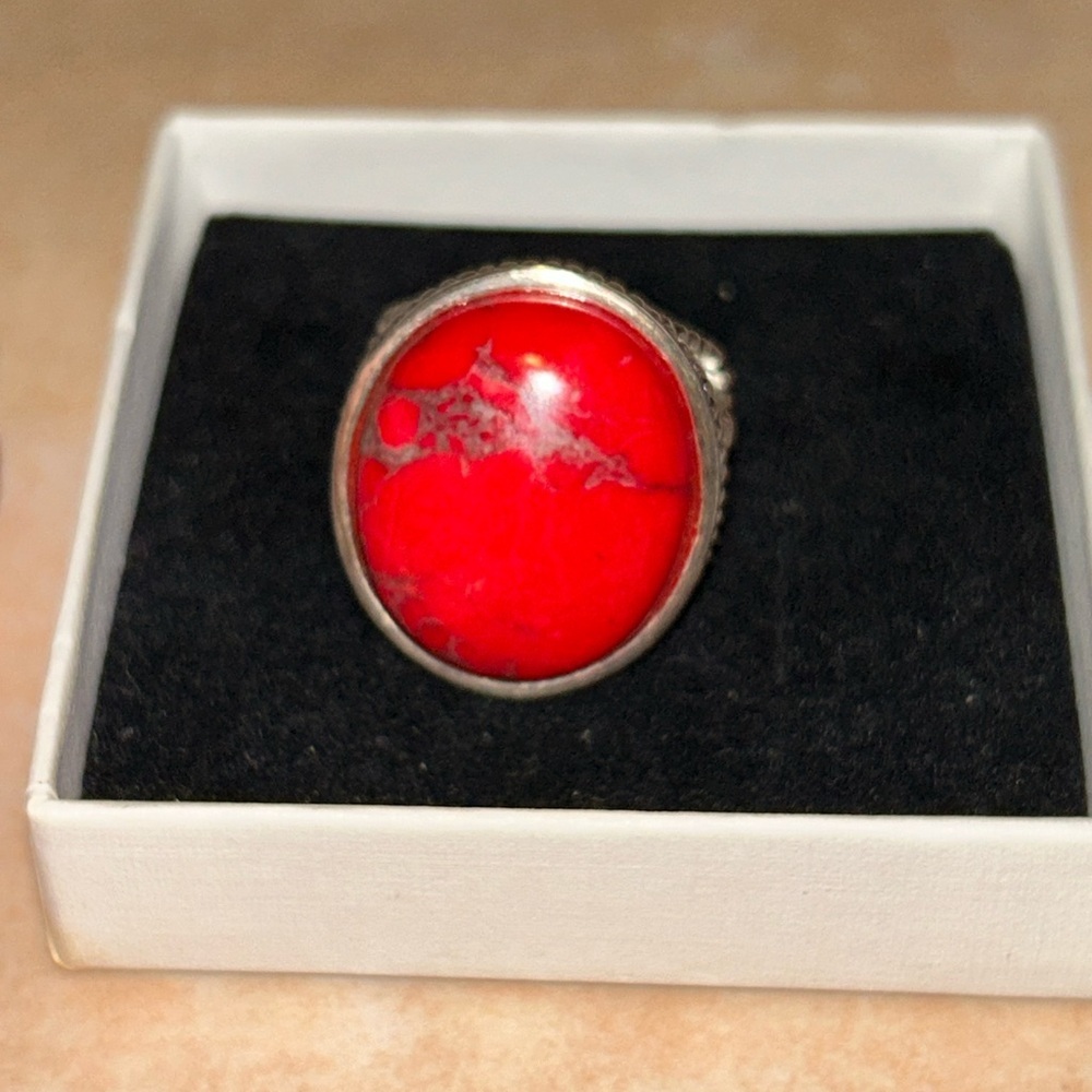 Elegant Red and Silver Oval Ring